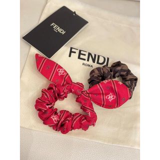 フェンディ(FENDI)のFENDIフェンディ シュシュカリグラフィー FFロゴゴム(その他)