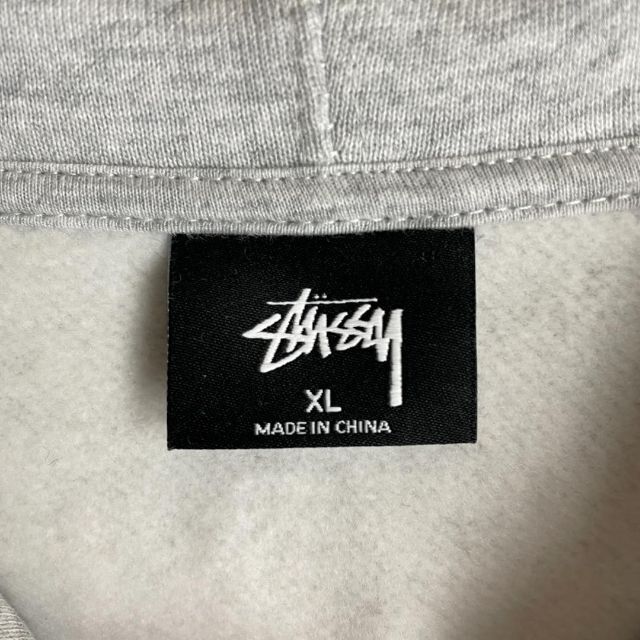 STUSSY(ステューシー)の【即完売モデル☆大人気XLサイズ☆未使用】ステューシー 花柄刺繍 パーカー メンズのトップス(パーカー)の商品写真