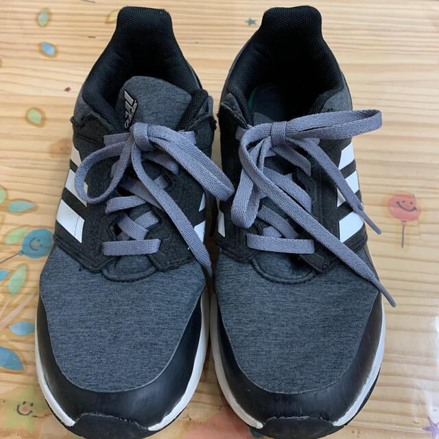 adidas(アディダス)のスニーカー　adidas 21センチ キッズ/ベビー/マタニティのキッズ靴/シューズ(15cm~)(スニーカー)の商品写真