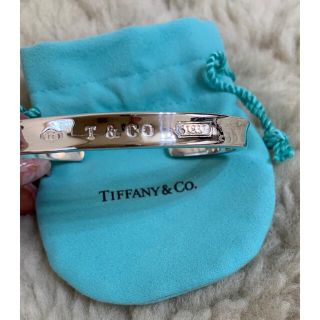 ティファニー(Tiffany & Co.)のTiffany  シルバー　ナロー　ブレスレット(ブレスレット/バングル)