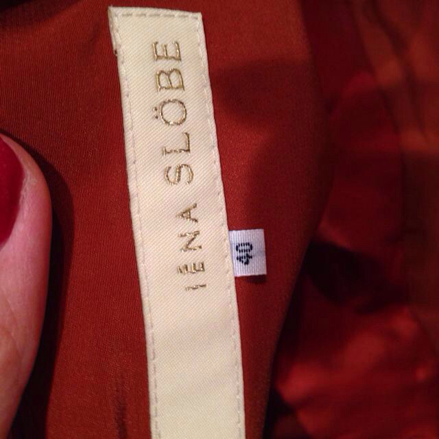SLOBE IENA(スローブイエナ)のオレンジがかったレッドのフレアスカート レディースのスカート(ひざ丈スカート)の商品写真