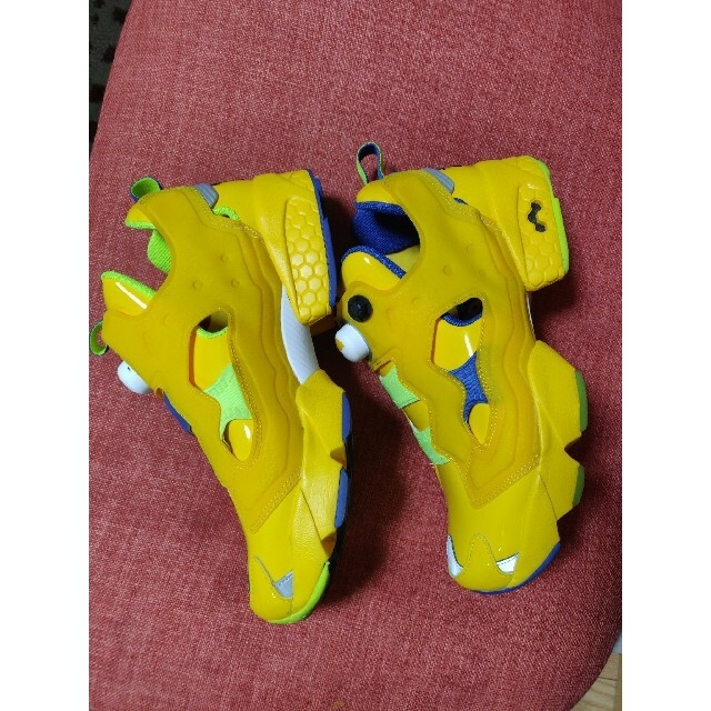 Reebok(リーボック)のReebok minions insta pomp fury 26.5 中古 メンズの靴/シューズ(スニーカー)の商品写真