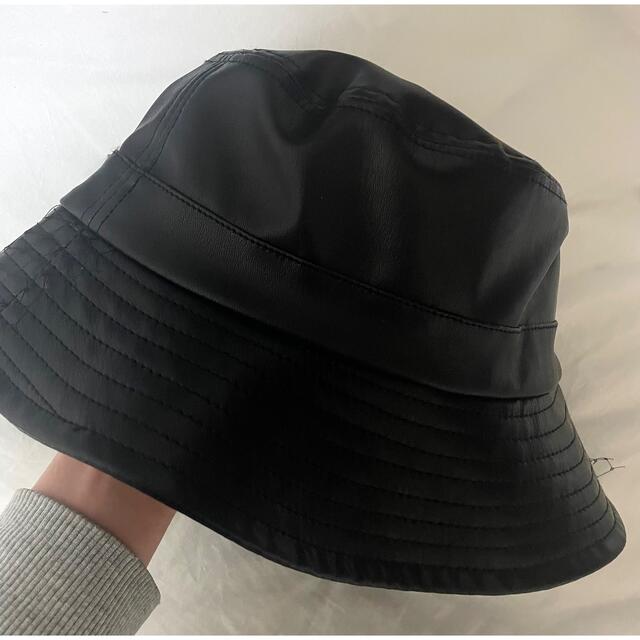 新品・未使用 CA4LA バラ色の帽子】黒チュール付き バケットハット