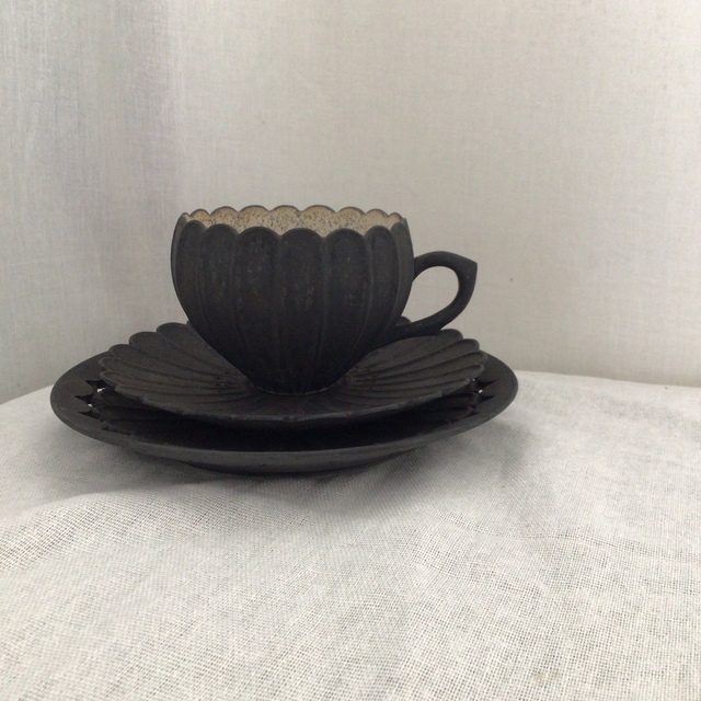 安価 伊藤剛俊 銀彩黒 コーヒーカップとお皿3点set グラス+カップ