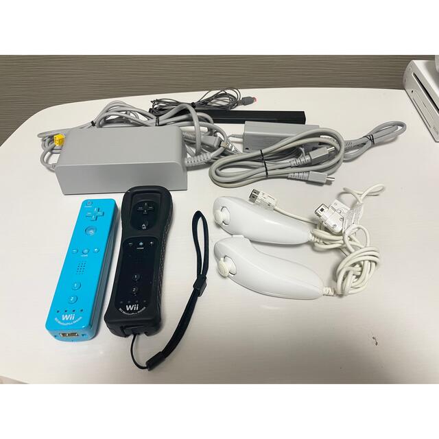 Wii U(ウィーユー)のnintendo WIIU 本体セット+ソフト6点付き エンタメ/ホビーのゲームソフト/ゲーム機本体(家庭用ゲーム機本体)の商品写真