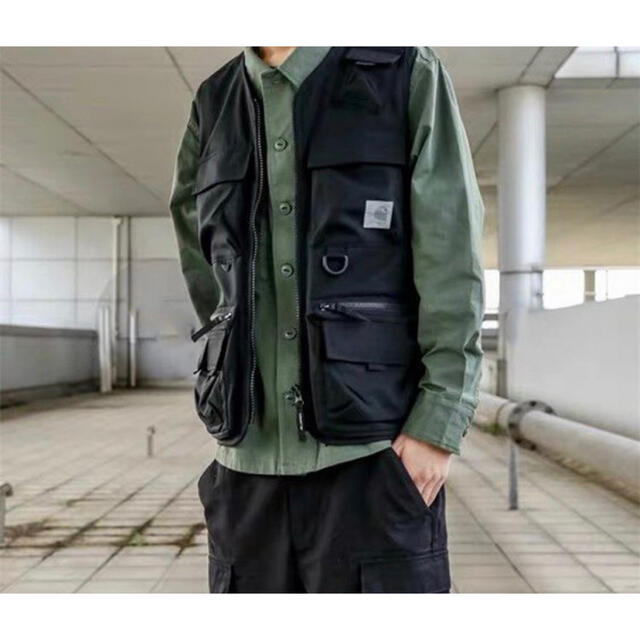 carhartt(カーハート)の【新品未使用品★Lサイズ】カーハート★フィッシングベスト★ブラック★アウトドア メンズのトップス(ベスト)の商品写真