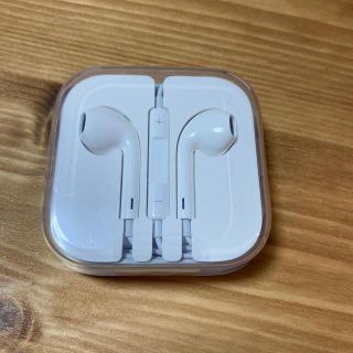 アップル(Apple)のiPhone イヤホン(EarPods) (ヘッドフォン/イヤフォン)