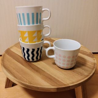 イケア(IKEA)の【IKEA／イケア】マグカップ 4個セット 新品未使用 北欧デザイン(グラス/カップ)