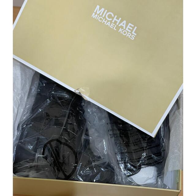 Michael Kors(マイケルコース)の【新品】MICHAEL MICHAEL KORS クロコダイルショートブーツ 黒 レディースの靴/シューズ(ブーツ)の商品写真