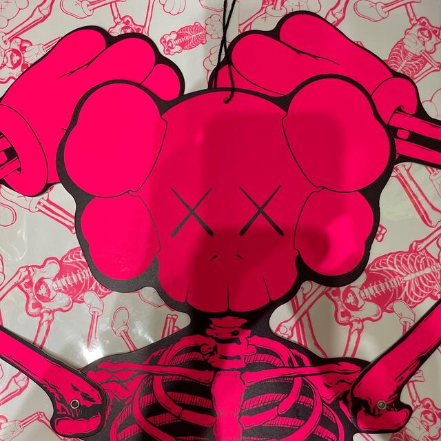 KAWS カウズ  フィギュア オーナメント タペストリー ポスター