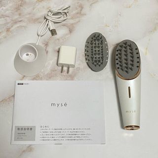 ヤーマン(YA-MAN)の2.3回使用　美品　ヤーマン　ミーゼ  スカルプリフト　電気鍼ブラシ　美顔器(フェイスケア/美顔器)