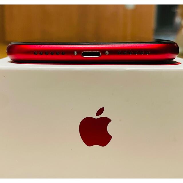 iPhone(アイフォーン)のiPhone XR  RED  64GB スマホ/家電/カメラのスマートフォン/携帯電話(スマートフォン本体)の商品写真