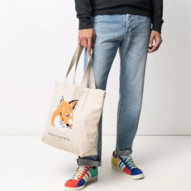 MAISON KITSUNE'(メゾンキツネ)の専用出品 レディースのバッグ(ハンドバッグ)の商品写真