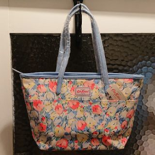 キャスキッドソン(Cath Kidston)の【新品】スモールスリムドトート ペインテッドチューリップ キャス・キッドソン(トートバッグ)