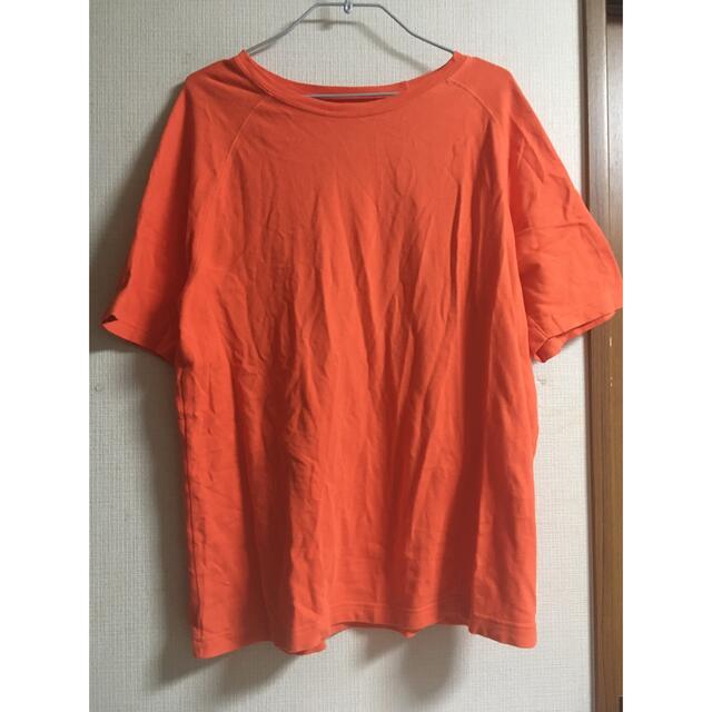 UNIQLO(ユニクロ)のTシャツ　半袖　カットソー　ユニクロ　オレンジ　L メンズのトップス(Tシャツ/カットソー(半袖/袖なし))の商品写真