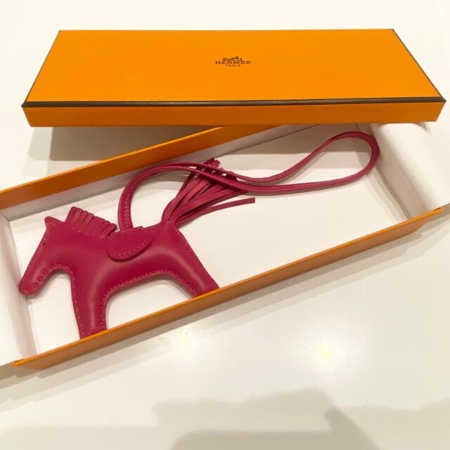 最安値で Hermes - エルメス ローズメキシコ ロデオチャーム pm 新品未