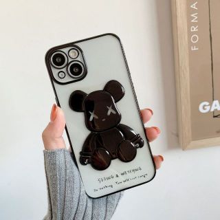 iPhone13ケース　クマ　ベアー　アニマル　可愛い　iPhone　ブラック(iPhoneケース)