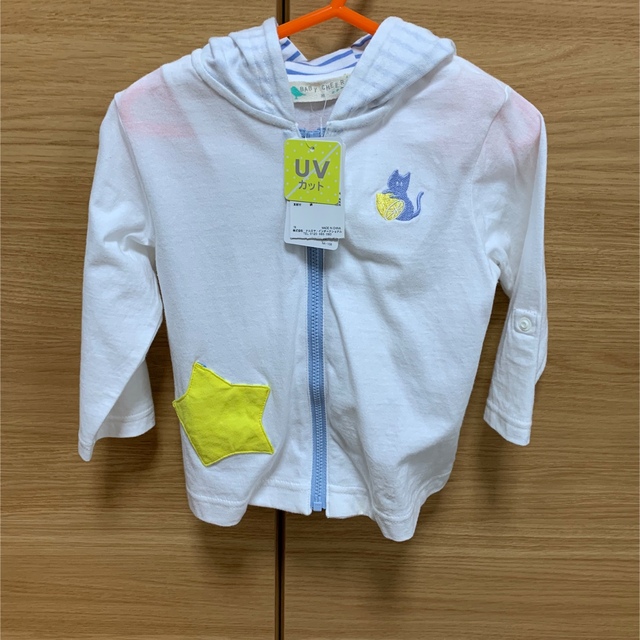 NARUMIYA INTERNATIONAL(ナルミヤ インターナショナル)のベイビーチアー　ねこUVパーカー80 キッズ/ベビー/マタニティのベビー服(~85cm)(ジャケット/コート)の商品写真