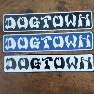 ドッグタウン(DOG TOWN)の(縦4.1cm横20.3cm) ＤＯＧＴＯＷＮ 　ドッグタウン　ステッカー(スケートボード)