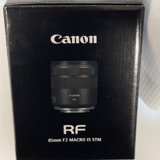 キヤノン(Canon)のCanon RF85mm F2 マクロ IS STM+フード(レンズ(単焦点))