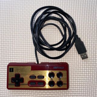 バッファロー(Buffalo)のファミコン風USBコントローラー(その他)