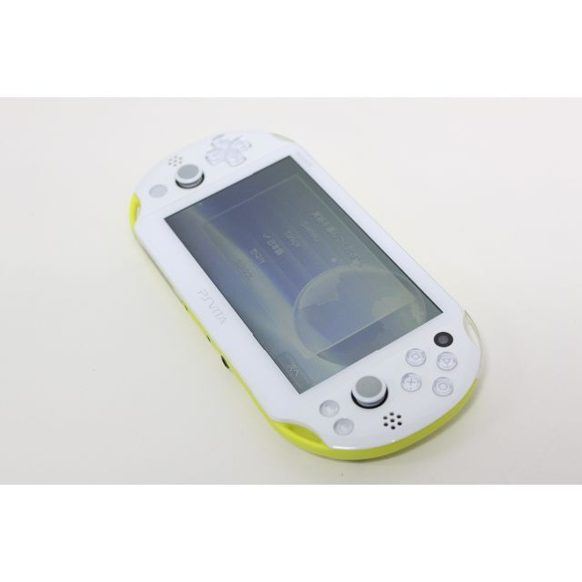 PlayStation Vita(プレイステーションヴィータ)のPSVITA/PCH-2000ZA13/Wi-Fiモデル/ソフト３点セット★ エンタメ/ホビーのゲームソフト/ゲーム機本体(家庭用ゲーム機本体)の商品写真