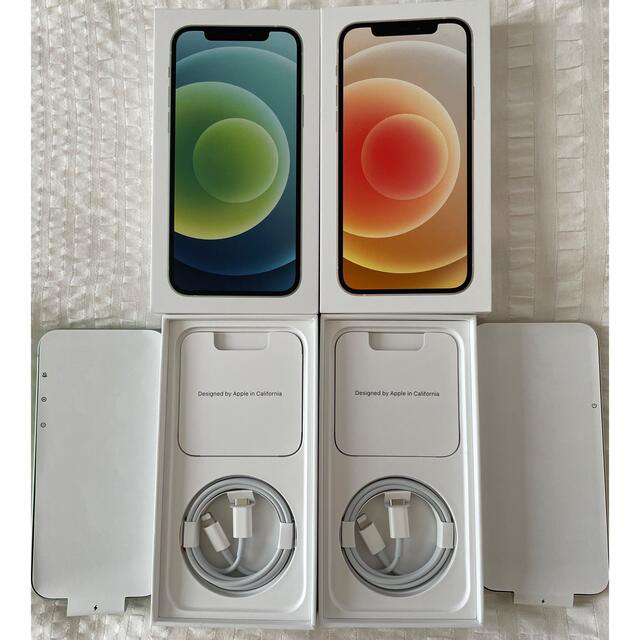 iPhone(アイフォーン)のiPhone12 64GB グリーン　ホワイト　2台セット スマホ/家電/カメラのスマートフォン/携帯電話(スマートフォン本体)の商品写真
