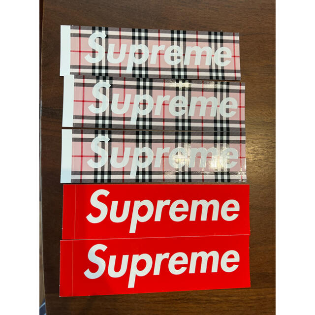 Supreme(シュプリーム)のSupreme x Burberry box logo sticker メンズのファッション小物(その他)の商品写真