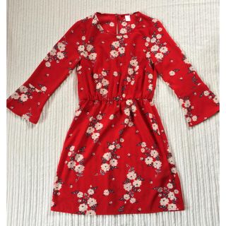 エイチアンドエム(H&M)のH&M ワンピース red 花柄 size (ミニワンピース)