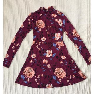 エイチアンドエム(H&M)のforever21 花柄 ワンピース purple 紫 size S(ひざ丈ワンピース)