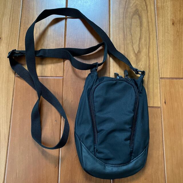 UNIQLO(ユニクロ)のユニクロ　ショルダー バック 黒 レディースのバッグ(ショルダーバッグ)の商品写真