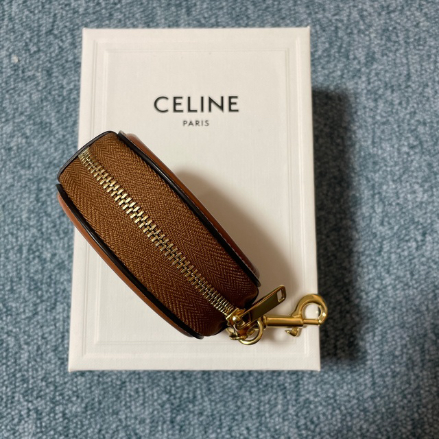 CELINE フック付きパース キュイルトリオンフ ブラック 小銭入-