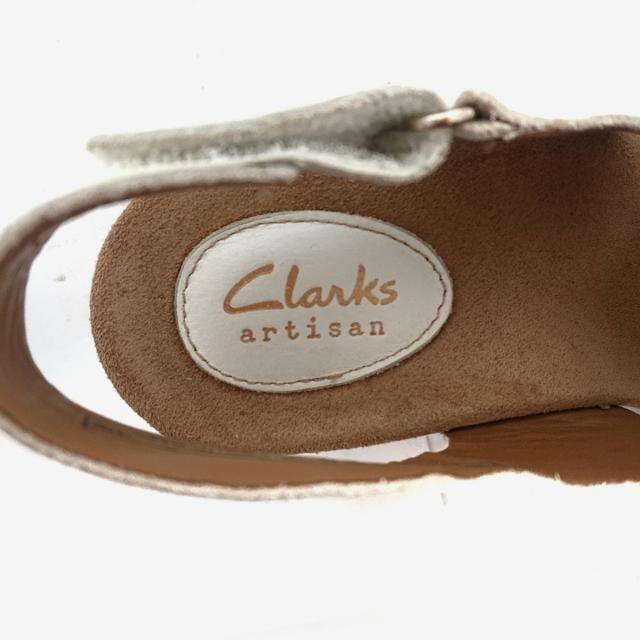 Clarks(クラークス)のクラークス サンダル 37 レディース 白 レディースの靴/シューズ(サンダル)の商品写真