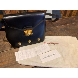 サルヴァトーレフェラガモ(Salvatore Ferragamo)のSALVATORE FERRAGAMOカバン(ショルダーバッグ)