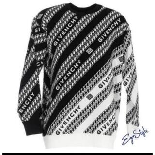 ジバンシィ(GIVENCHY)のGIVENCHY チェーンパターン ロゴ セーター ブラック&ホワイト(ニット/セーター)