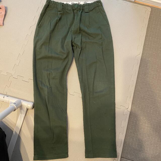 Dickies(ディッキーズ)のDickies キッズ チノパン カーキ 美品 140 キッズ/ベビー/マタニティのキッズ服男の子用(90cm~)(パンツ/スパッツ)の商品写真