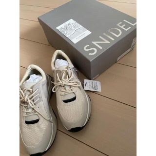 SNIDEL(スニーカー ・ ブラック/黒色系)のフリマアイテム一覧 SNIDEL(スニーカー ・ ブラック/黒色系)のフリマアイテム一覧