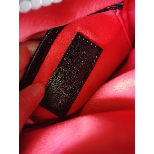 バーバリー BURBERRY ショルダーバッグの通販 by アサノ's shop|ラクマ レザーの