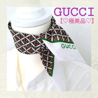 グッチ スカーフ（レッド/赤色系）の通販 54点 | Gucciを買うならラクマ