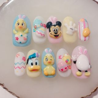 radynail イースター　卵　ネイルチップ　レギュラーオーバル  コスメ/美容のネイル(つけ爪/ネイルチップ)の商品写真