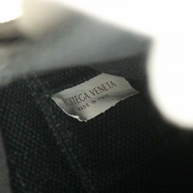 Bottega Veneta(ボッテガヴェネタ)のボッテガヴェネタ ラバー ドキュメントケース 黒 651835（未使用　展示品） メンズのバッグ(セカンドバッグ/クラッチバッグ)の商品写真