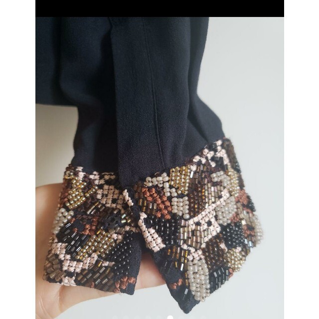 DRIES VAN NOTEN(ドリスヴァンノッテン)のドリスヴァンノッテン ビーズ刺繍ブラウス レディースのトップス(シャツ/ブラウス(長袖/七分))の商品写真