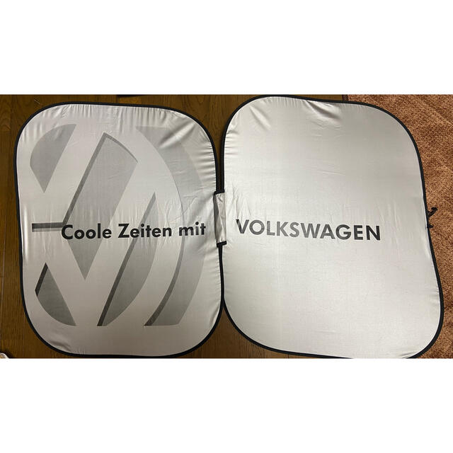 Volkswagen(フォルクスワーゲン)のフォルクスワーゲン純正サンシェード 自動車/バイクの自動車(車内アクセサリ)の商品写真