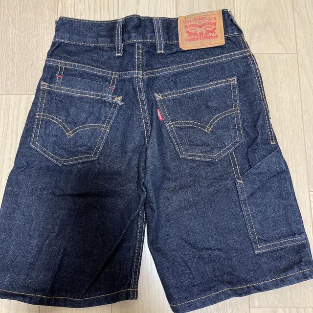 Levi's(リーバイス)のリーバイスハーフパンツ　130 未使用　③ キッズ/ベビー/マタニティのキッズ服男の子用(90cm~)(パンツ/スパッツ)の商品写真