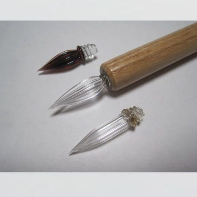 香文社の樹脂製ペン軸と香文社筒井安子硝子ペン先ガラスペン - 筆記具