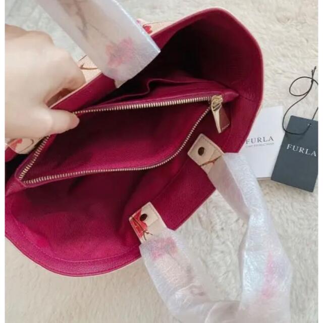 Furla(フルラ)のFURLAフルラ希少新品♡ニコライバーグマンコラボバッグ♡ レディースのバッグ(トートバッグ)の商品写真