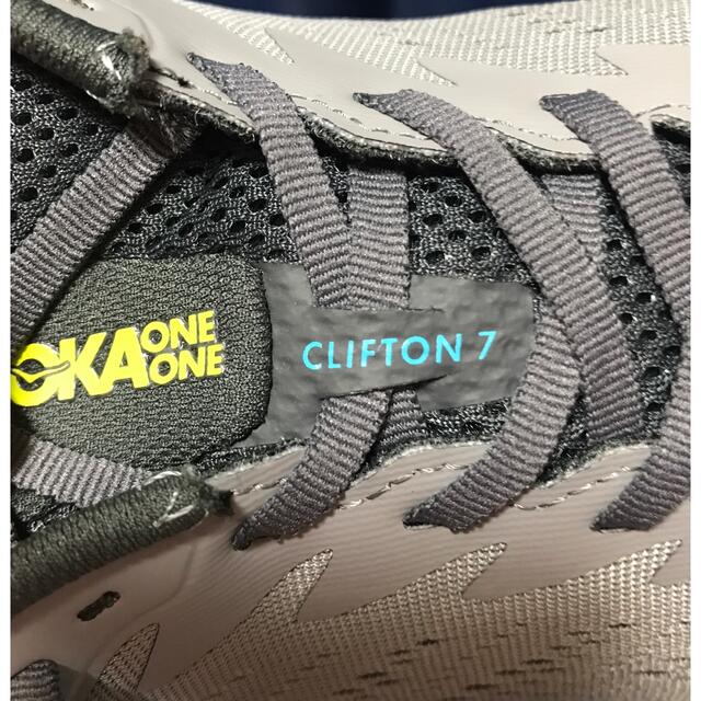 New Balance(ニューバランス)のHOKA OneOne  CLIFTON 7   新品同様 スポーツ/アウトドアのランニング(シューズ)の商品写真