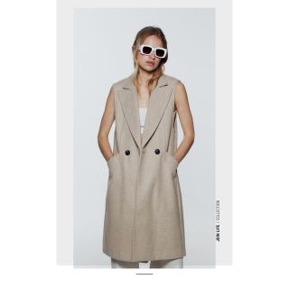 ザラ(ZARA)の【新品未使用】ZARAダブルブレストソフトベスト／ベージュ(ベスト/ジレ)