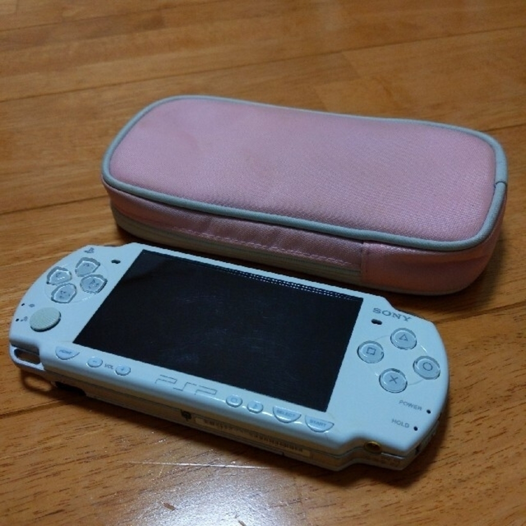 PSP2000  本体携帯用ゲーム機本体