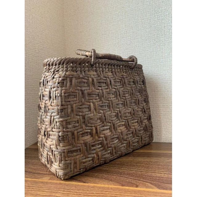 日本人気超絶の 国産山葡萄 手作り 籠バッグ 亀甲編み かごバッグ+